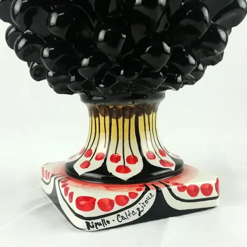 Pigna Nera con Base Decorata 20 CM