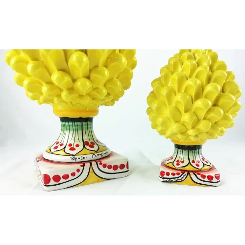 Pigna Gialla con Base Decorata 20 CM
